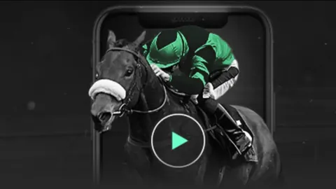 尼科-威廉姆斯展勇气，人数优势助毕巴教练赞不绝口