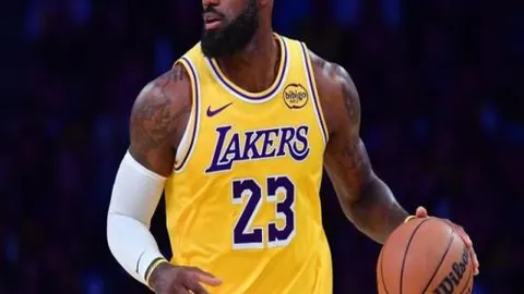 黎睿霖在利维尼奥站女子雪上技巧决赛中遗憾未能夺冠